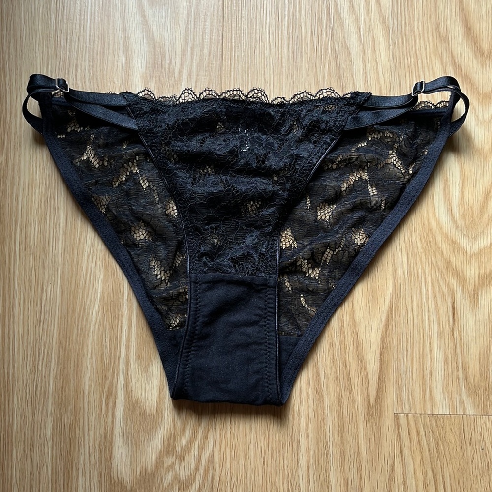 LONELY Ziggy Leaf Lace Tri Brief, Black S